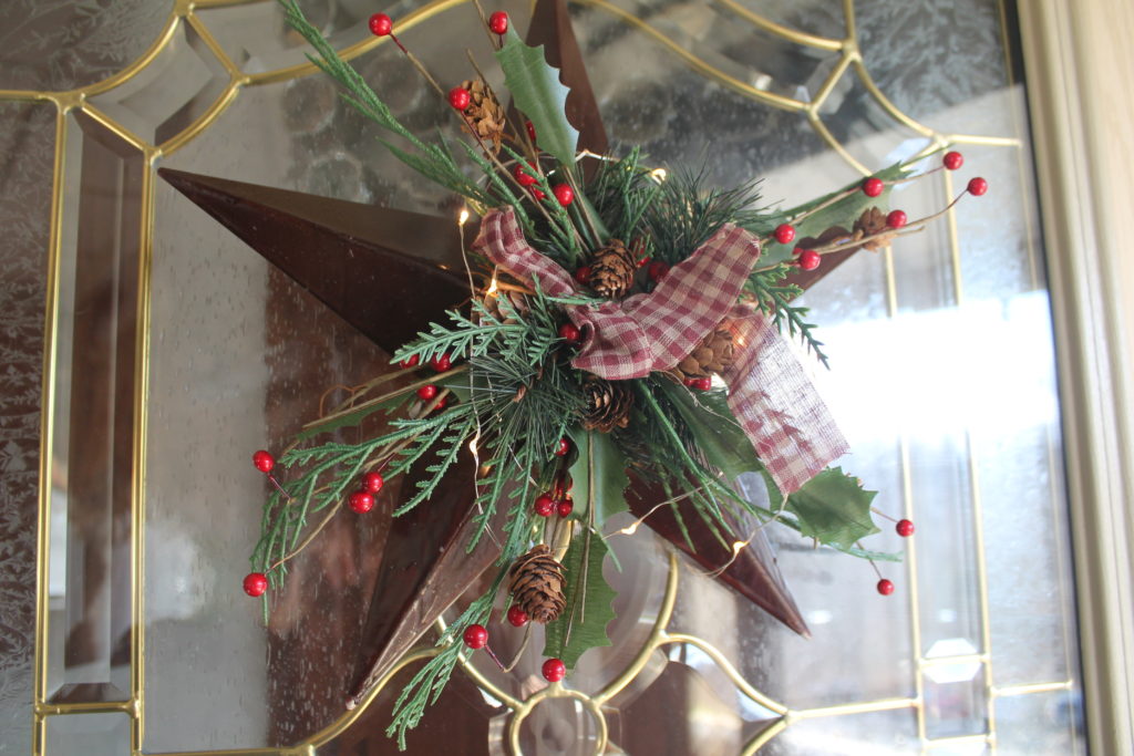 battery powered door wreath